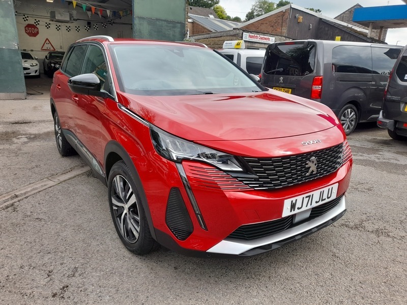 Peugeot 5008 Bluehdi S S Allure Red