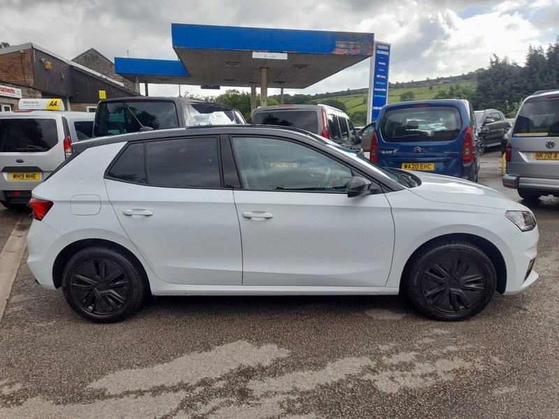 Skoda Fabia Design Edition Tsi Dsg FH74JDU White #4
