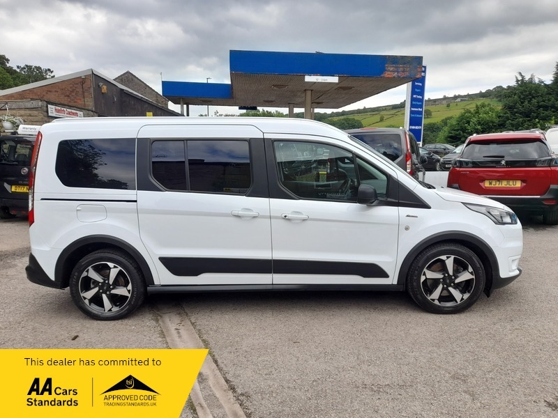 Ford Grand Tourneo Connect Grand Active1.5tdi Ecoblue 7 HJ22NJO White #6