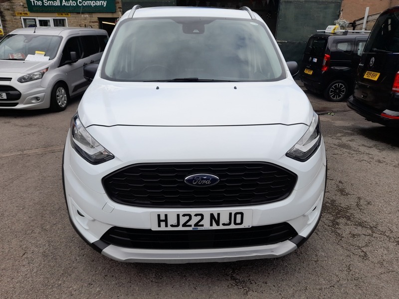 Ford Grand Tourneo Connect Grand Active1.5tdi Ecoblue 7 HJ22NJO White #2
