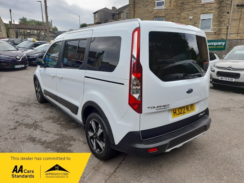 Ford Grand Tourneo Connect Grand Active1.5tdi Ecoblue 7 HJ22NJO White #4