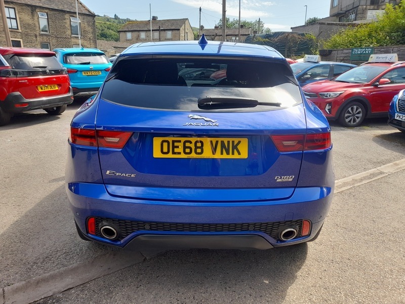 Jaguar E-Pace 2.0 D 180 R-dynamic Blue #5