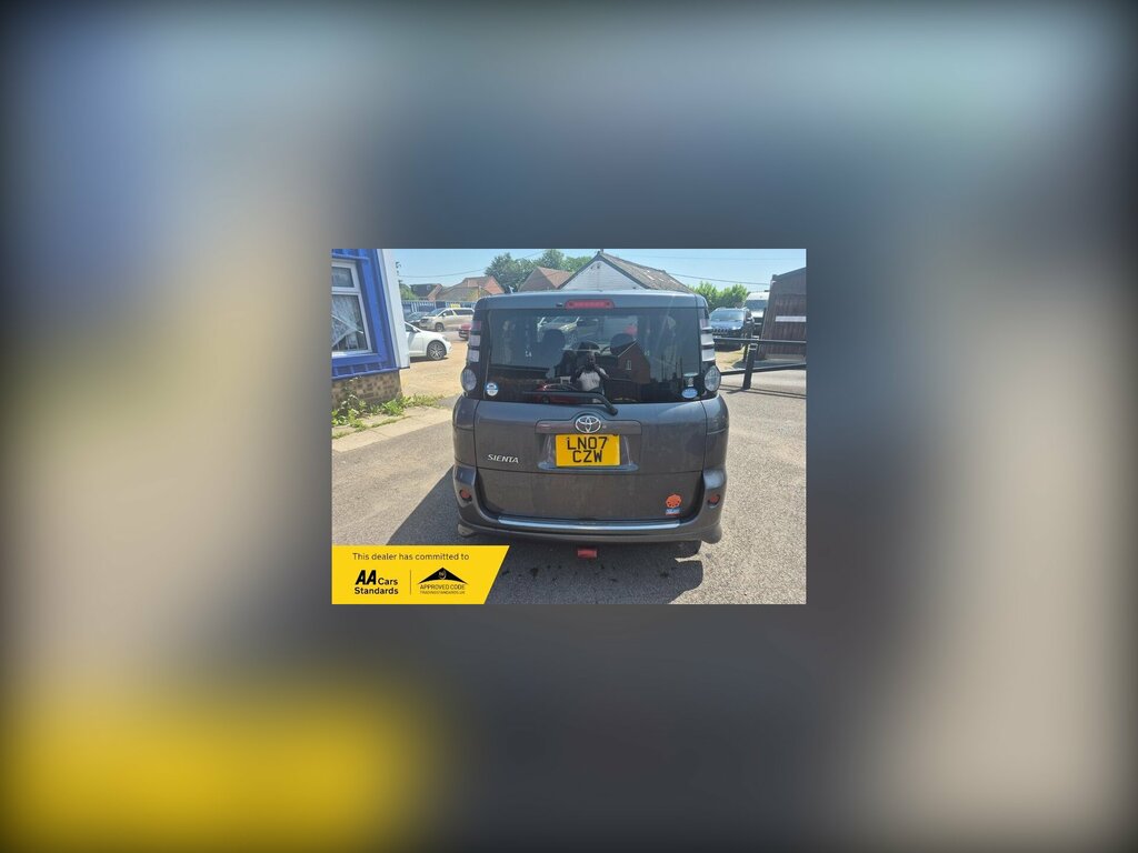 Toyota Sienta 1.5 Litre Wellbeing 7 Seats Grey #2