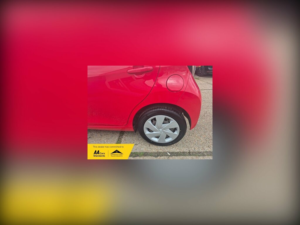 Toyota Aygo 1.0 Vvt-i X-play Hatchback Euro Red #4