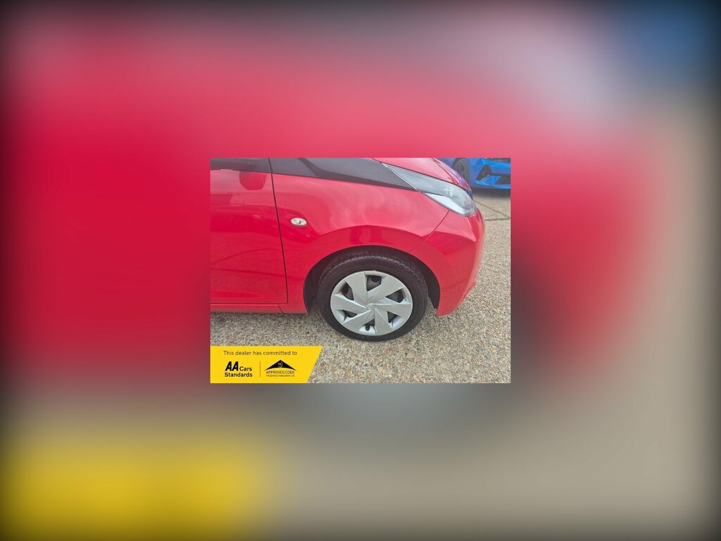 Toyota Aygo 1.0 Vvt-i X-play Hatchback Euro Red #6