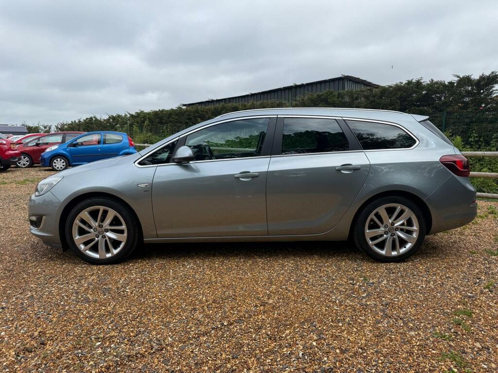 Vauxhall Astra Estate 1.6 16V Sri Sports Tourer Euro 5 2013 Silver #6