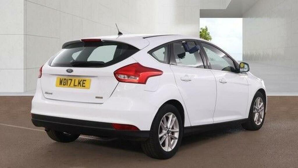 Ford Focus 1.0T Ecoboost Zetec Edition Euro 6 Ss White #3