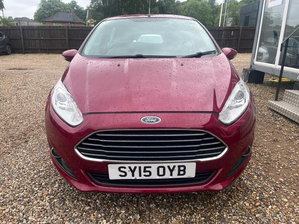 Ford Fiesta Hatchback 1.25 Zetec Euro 6 201515 SY15OYB Red #2