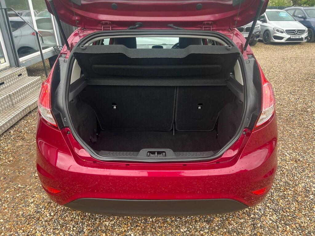 Ford Fiesta Hatchback 1.25 Zetec Euro 6 201515 SY15OYB Red #6
