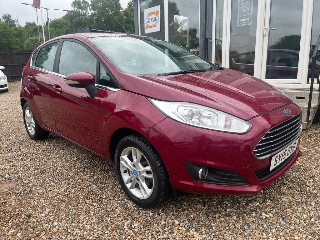 Ford Fiesta Hatchback 1.25 Zetec Euro 6 201515 SY15OYB Red