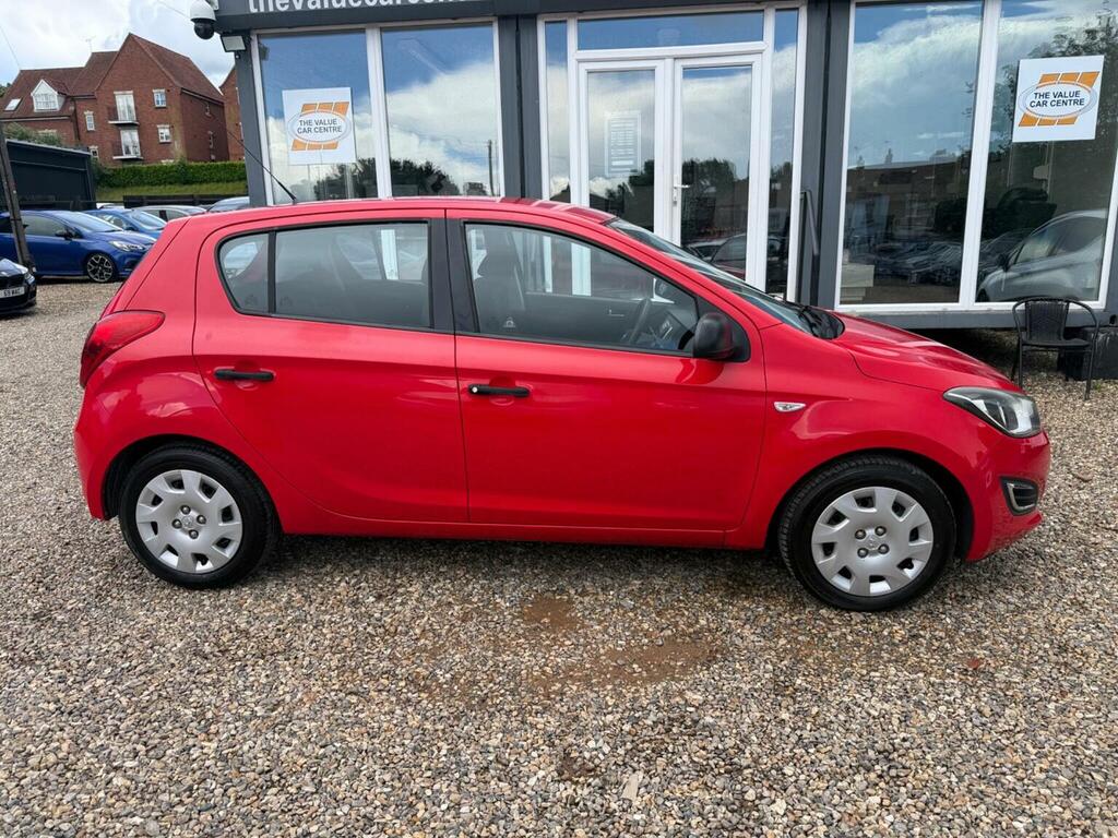 Hyundai I20 Hatchback 1.2 Classic Euro 5 201313 AU13WWK Red #2