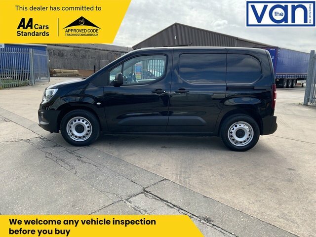 Vauxhall Combo-e Life 2300 50Kwh Dynamic Panel Van NU72HTF Black #6