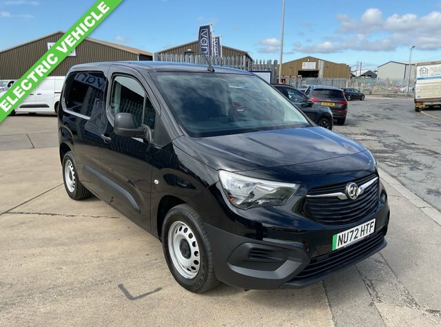 Vauxhall Combo-e Life 2300 50Kwh Dynamic Panel Van Black
