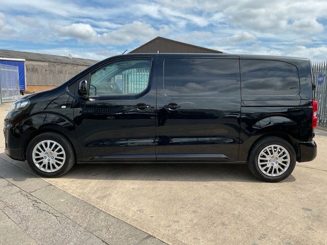 Vauxhall Vivaro 1.5 Turbo D 2700 Pro Panel Van 6Dr L DL72KZT Black #5