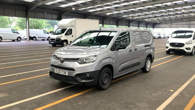 Toyota Proace City 1.5 Bluehdi Icon Long Panel Van Grey #3