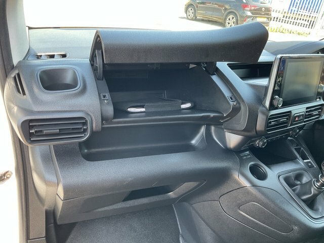 Peugeot Partner Panel Van 1.5 Bluehdi 1000 Professional Premium Black #17