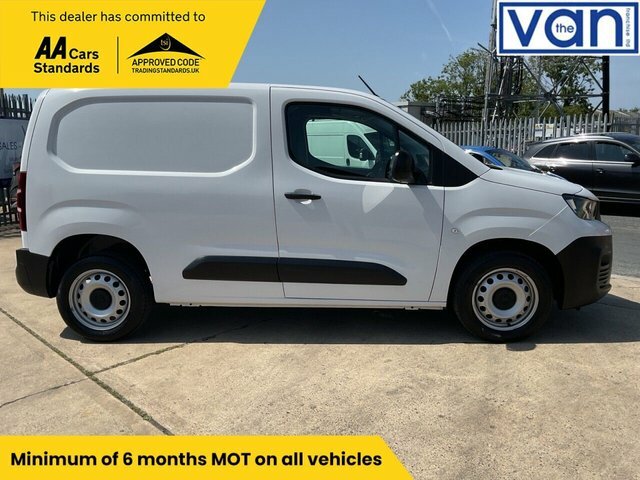 Peugeot Partner 1.5 Bluehdi 1000 Professional Premium Standard P White #2