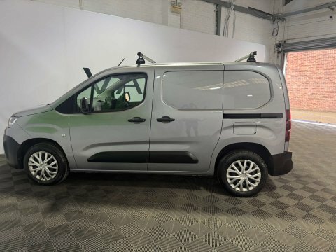 Citroen Berlingo 2022 71 1.5 BP71TJO Grey #4