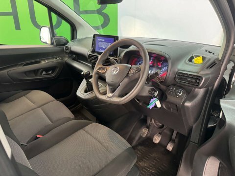 Vauxhall Combo 2023 23 1.5 Black #2
