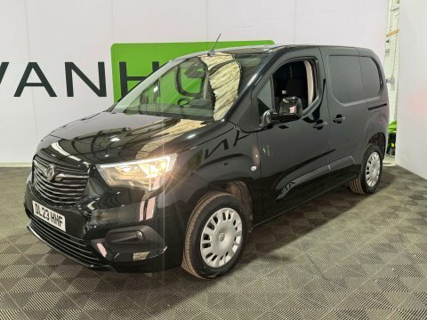 Vauxhall Combo 2023 23 1.5 Black #6