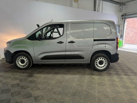 Peugeot Partner 2023 73 1.5 Grey #4