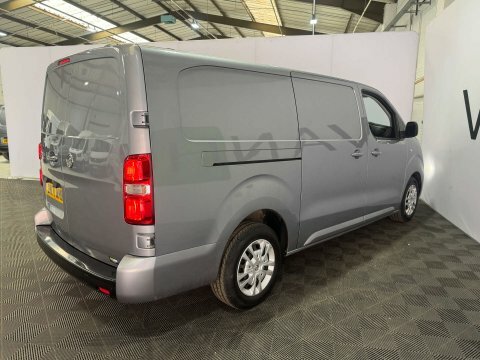 Vauxhall Vivaro 2.0 Turbo D 3100 Sportive Panel Van 6Dr Man Grey #10