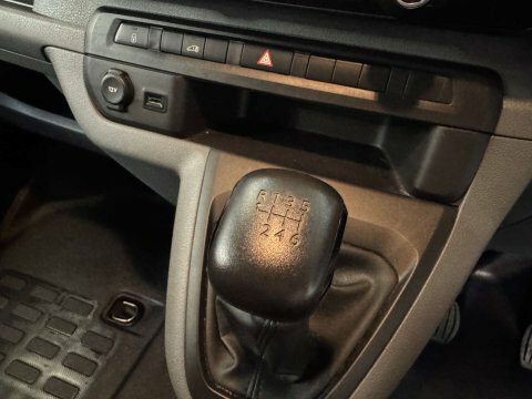 Vauxhall Vivaro 2.0 Turbo D 3100 Sportive Panel Van 6Dr Man Grey #17