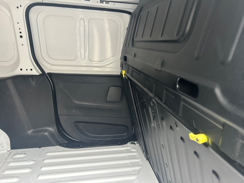 Peugeot Partner 2.0D R Design Se Powershift Grey #15