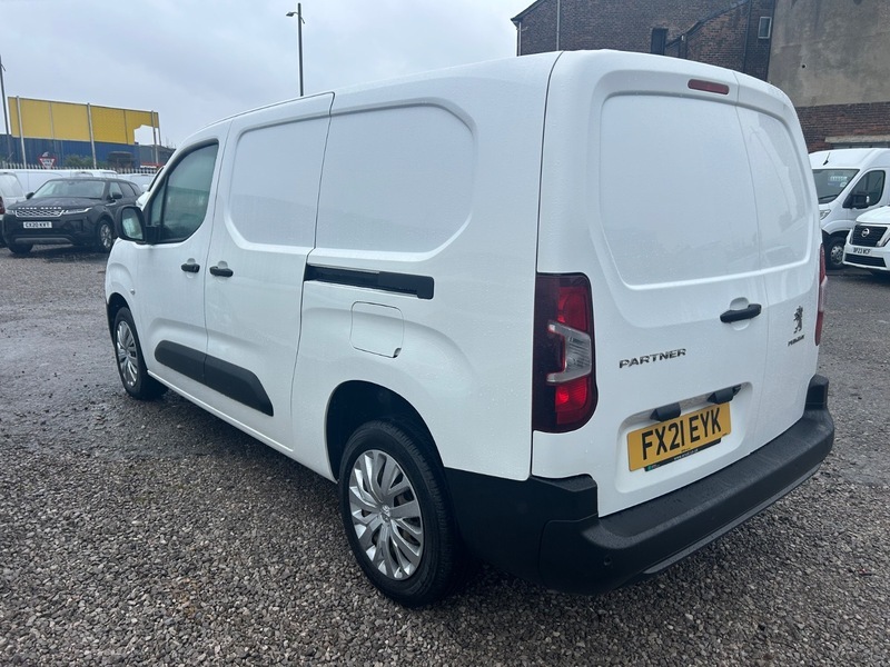 Peugeot Partner Bluehdi Professional L2 White #2