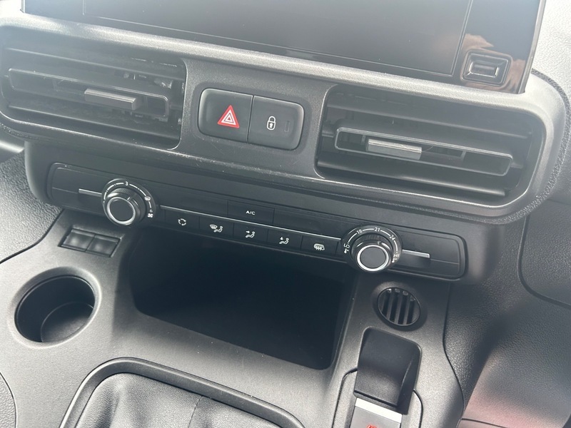 Peugeot Partner 2.0D R Design Se Powershift Grey #9