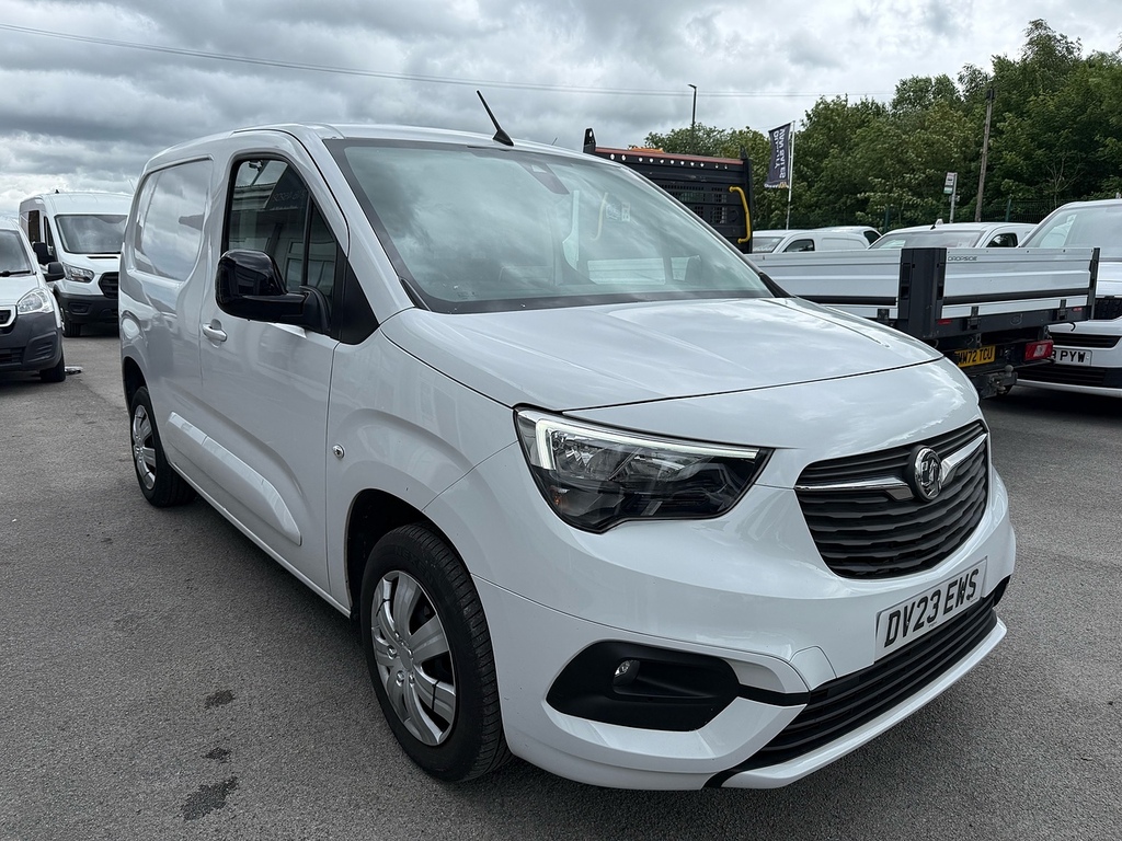 Vauxhall Combo 1.5 Turbo D 2300 Pro 3 Seat Swb Sat Nav R Camera V White #4