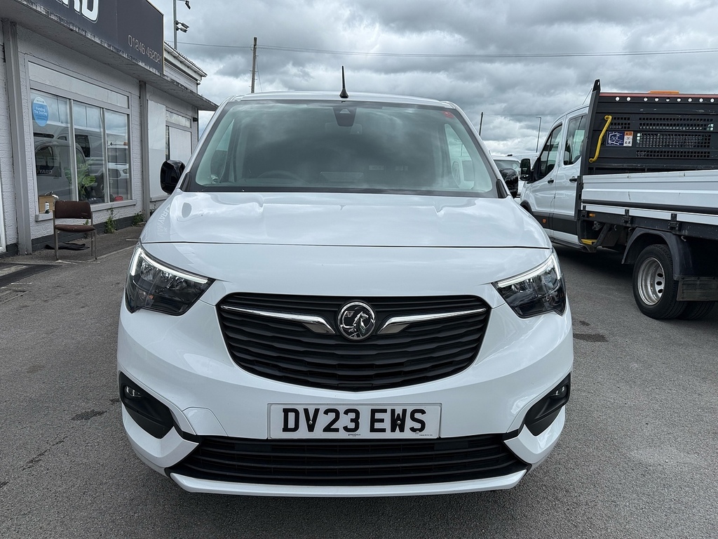 Vauxhall Combo 1.5 Turbo D 2300 Pro 3 Seat Swb Sat Nav R Camera V White #2