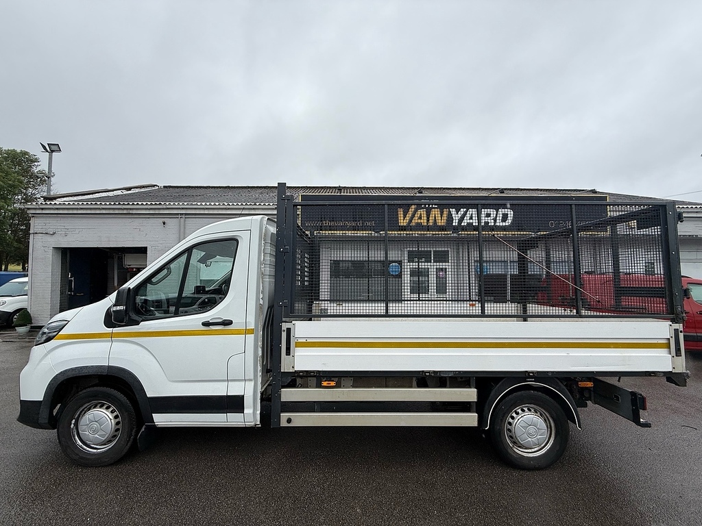 Maxus Deliver 9 D20 White #6