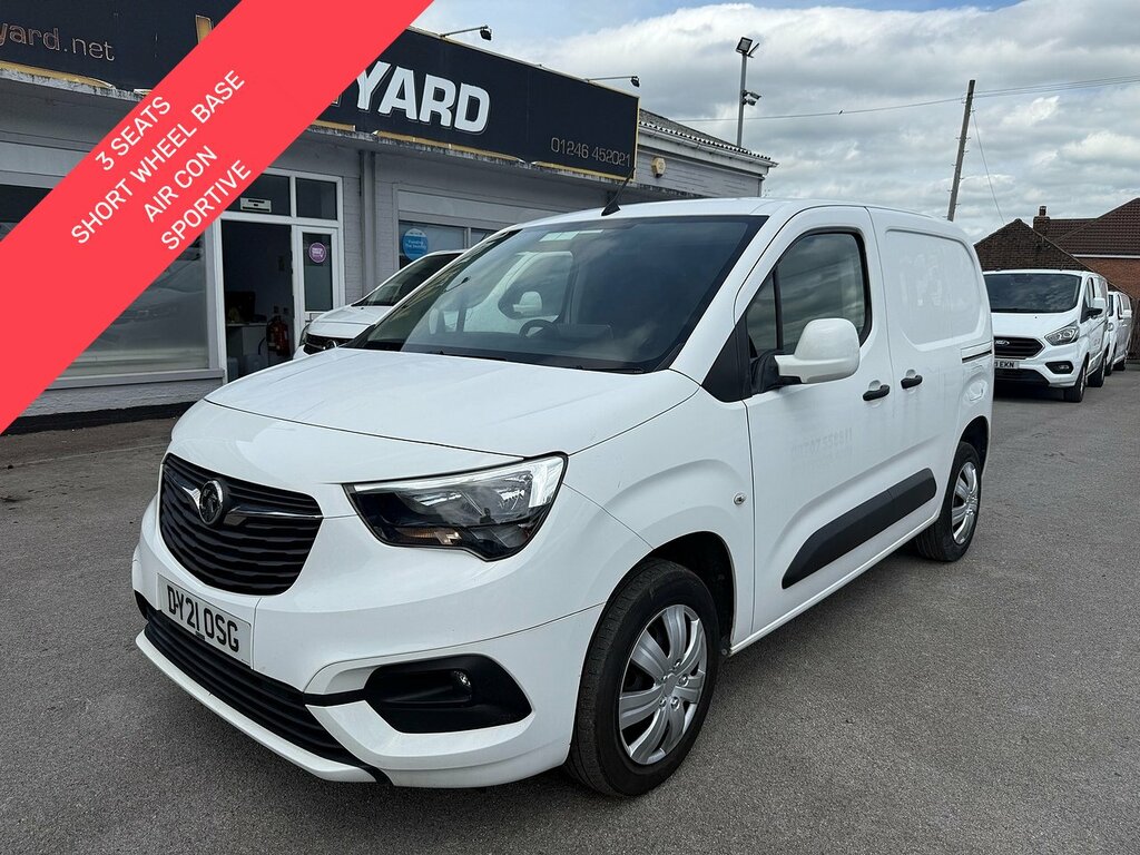 Vauxhall Combo 1.5 Turbo D 2300 Sportive 3 Seats Swb Air Con Van White