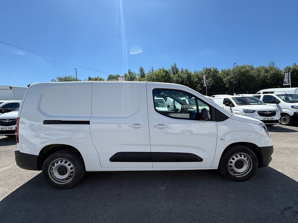 Vauxhall Combo 1.5 Turbo D 2300 Edition Lwb Air Con Van White #2