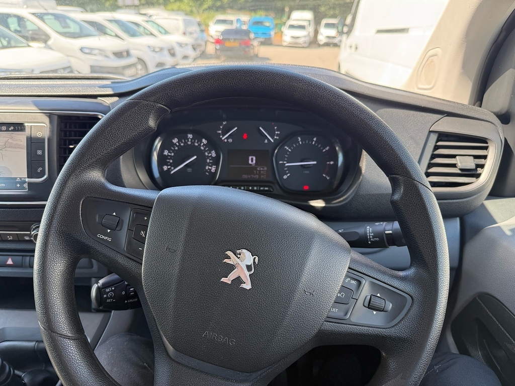 Peugeot Expert 2L Professional 6Dr White #18