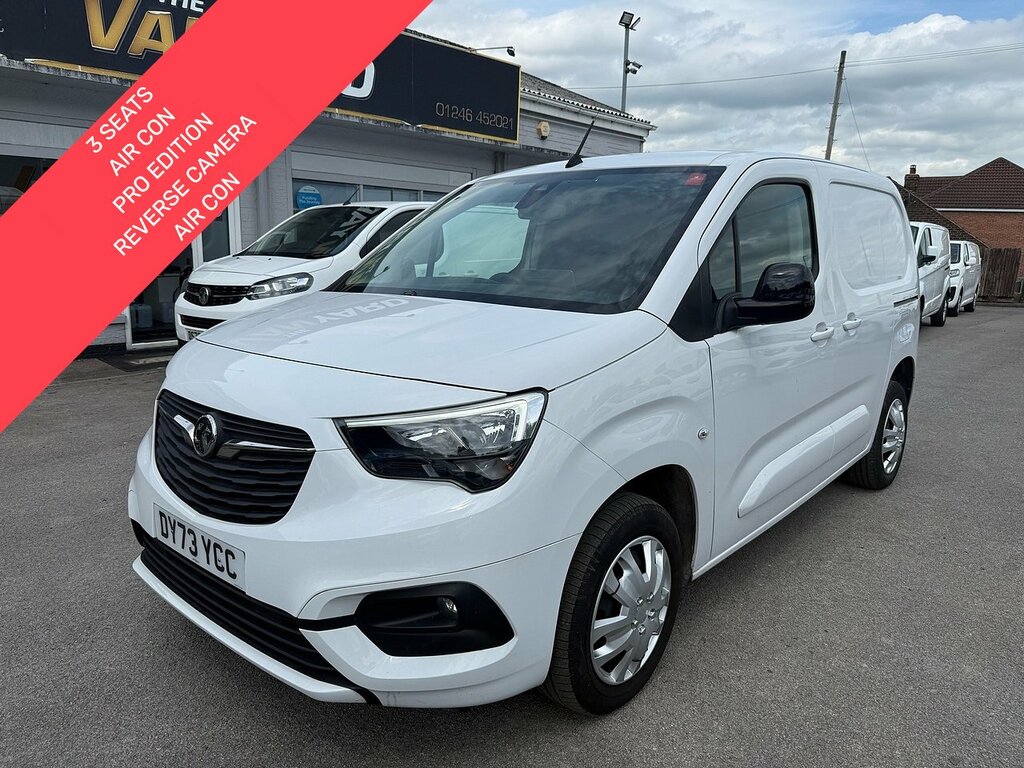 Vauxhall Combo 1.5 Turbo D 2300 Pro 3 Seats Swb Air Con Rcamera White