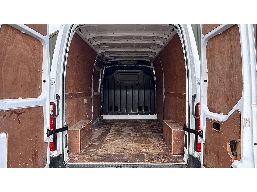 Renault Master 2.3 Dci 35 Business Lwb Medium Roof Van White #4