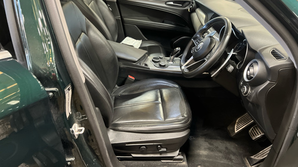 Alfa Romeo Stelvio  Grey #11