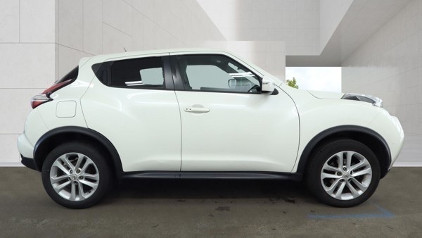Nissan Juke N-connecta Xtronic White #5