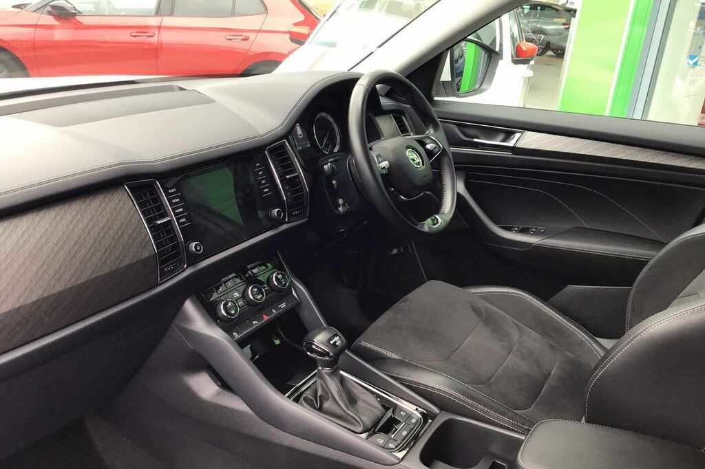 Skoda Kodiaq 2.0 Tsi 190 Se L 4X4 Dsg 7 Seat White #2