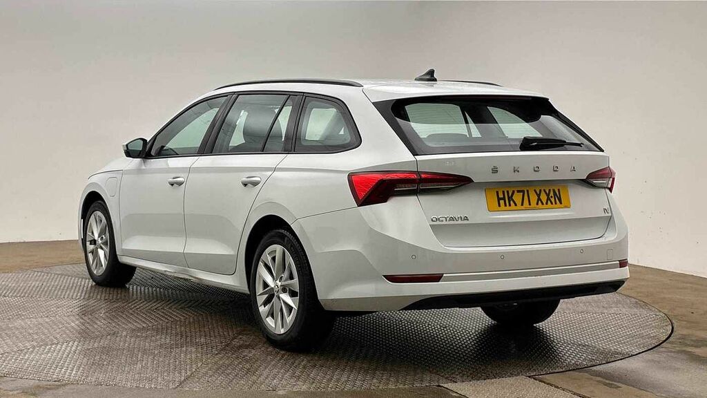 Skoda Octavia 1.4 Tsi Iv Se Technology Dsg White #3