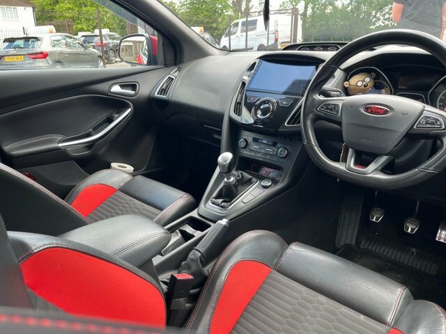 Ford Focus 2.0 Tdci St-2 Hatchback Euro 6 Red