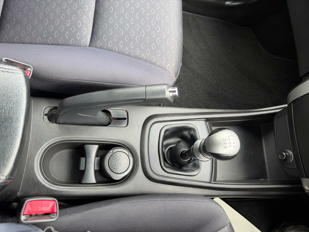 SsangYong Korando Suv 2.0 D Ex 2012 Red #11
