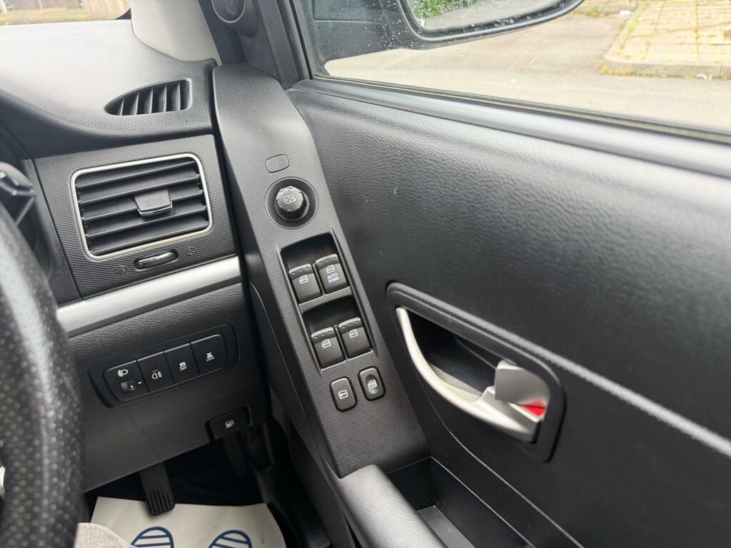 SsangYong Korando Suv 2.0 D Ex 2012 Red #15