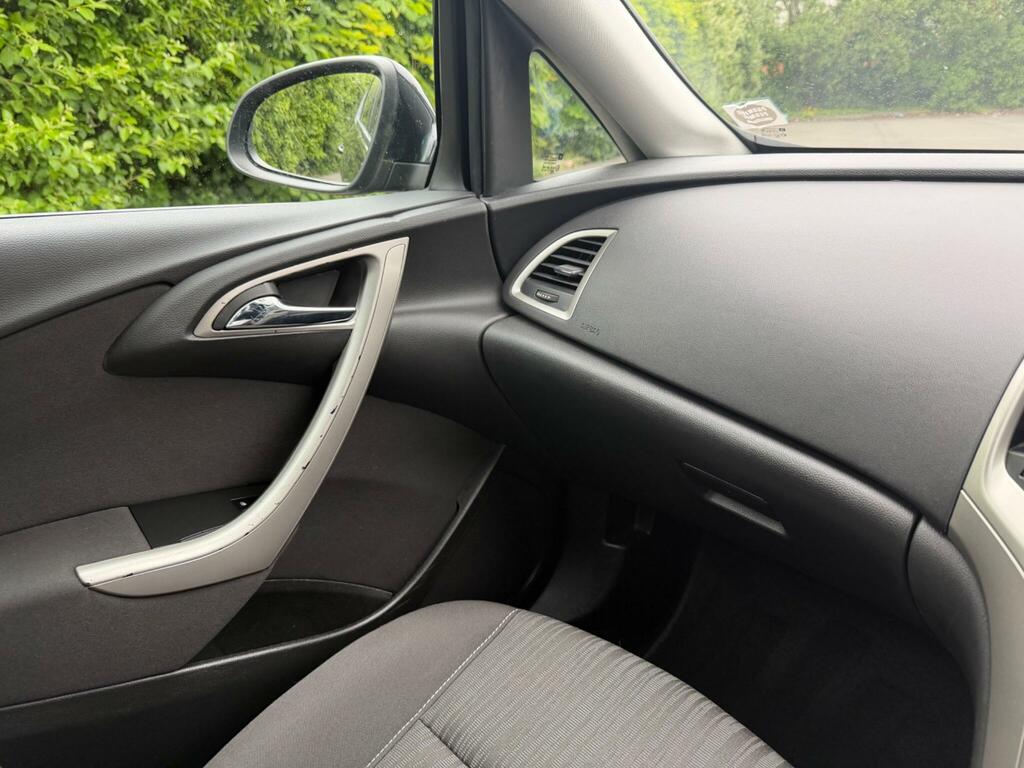 Vauxhall Astra Active Red #20