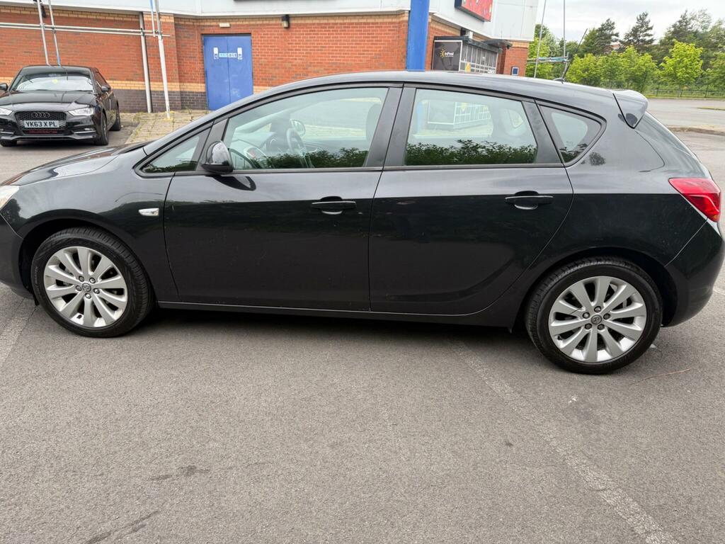 Vauxhall Astra Active Red #5