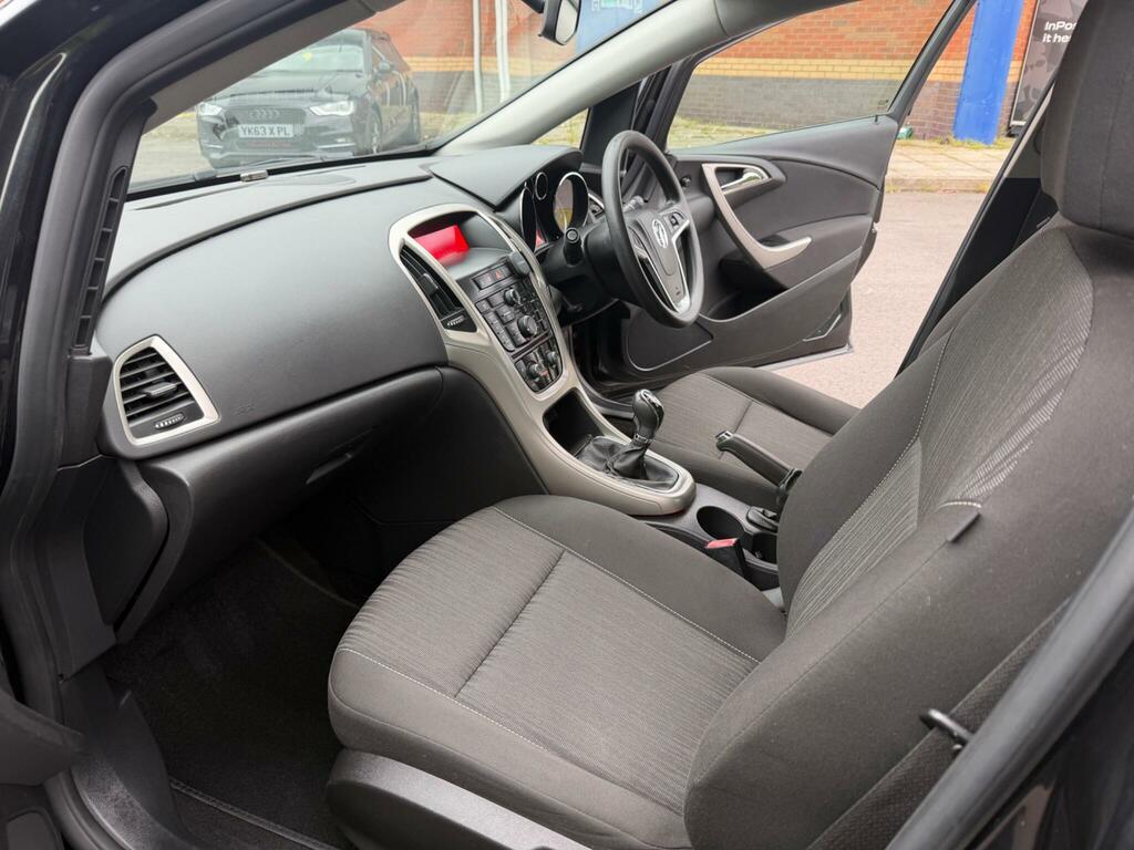Vauxhall Astra Active Red #19