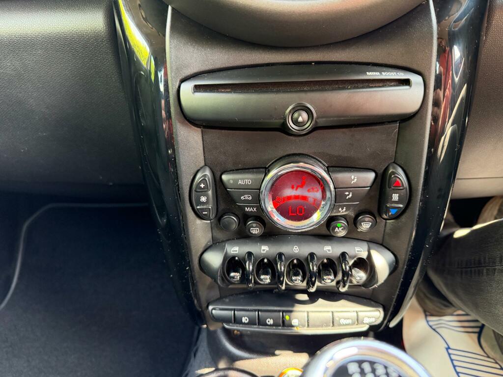 Mini Countryman 1.6 Cooper D All4 Silver #16