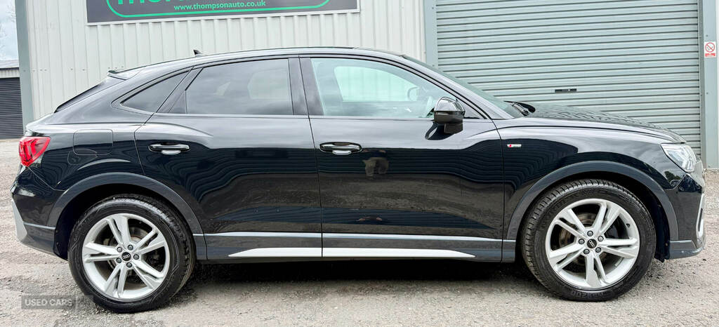 Audi Q3 35 Tfsi S Line S Tronic RO23WZA Black #2